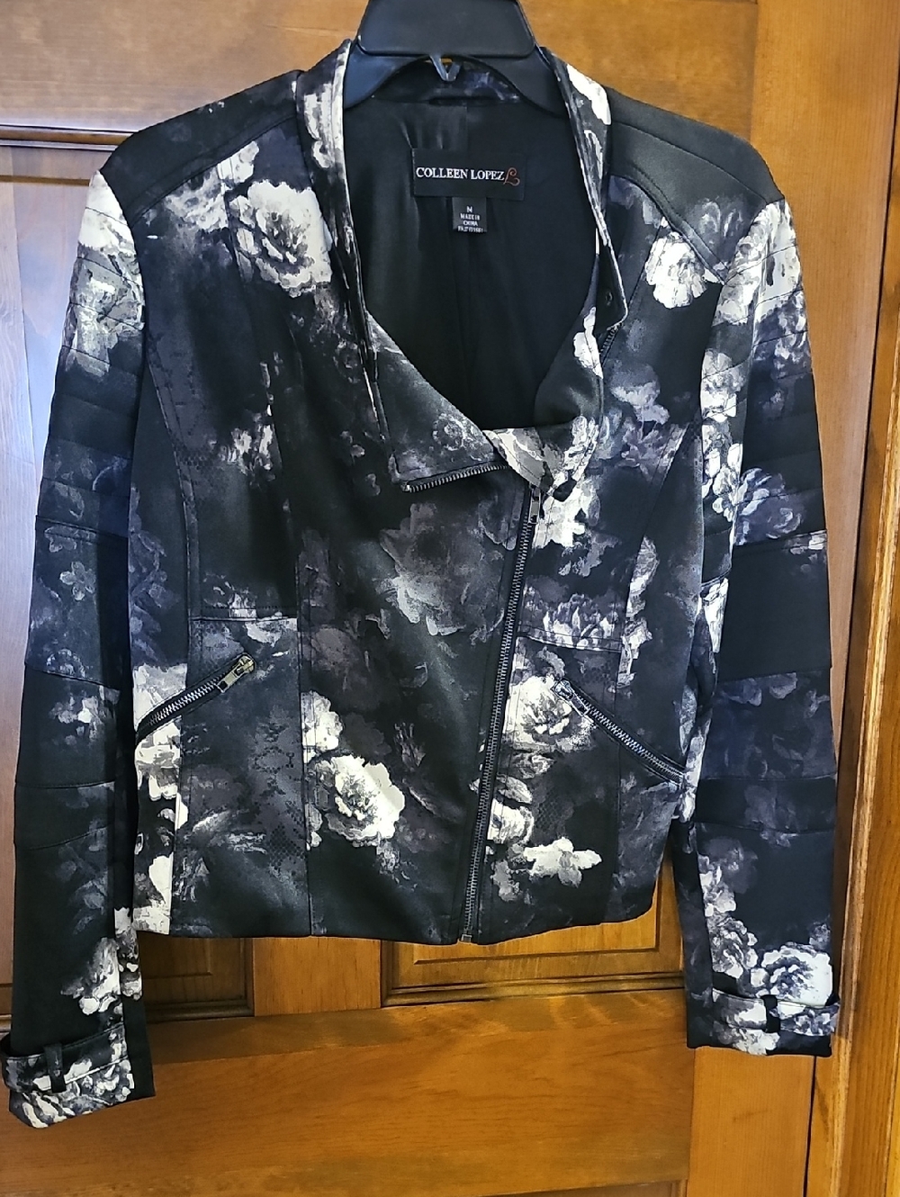 Colleen Lopez Black & White Floral Asymmetrical Zip Jacket